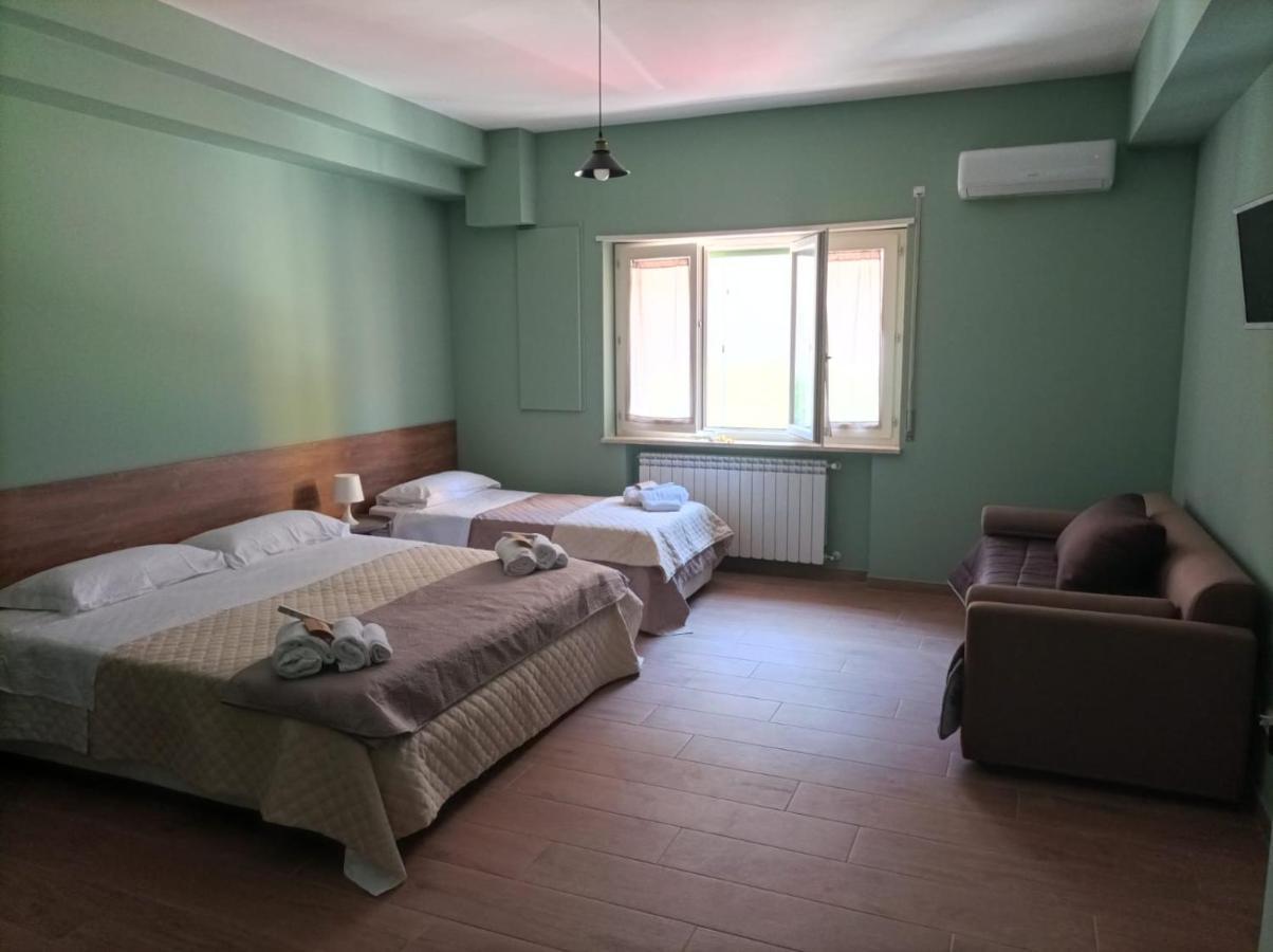 Incastro B&B In Crotone Exterior photo